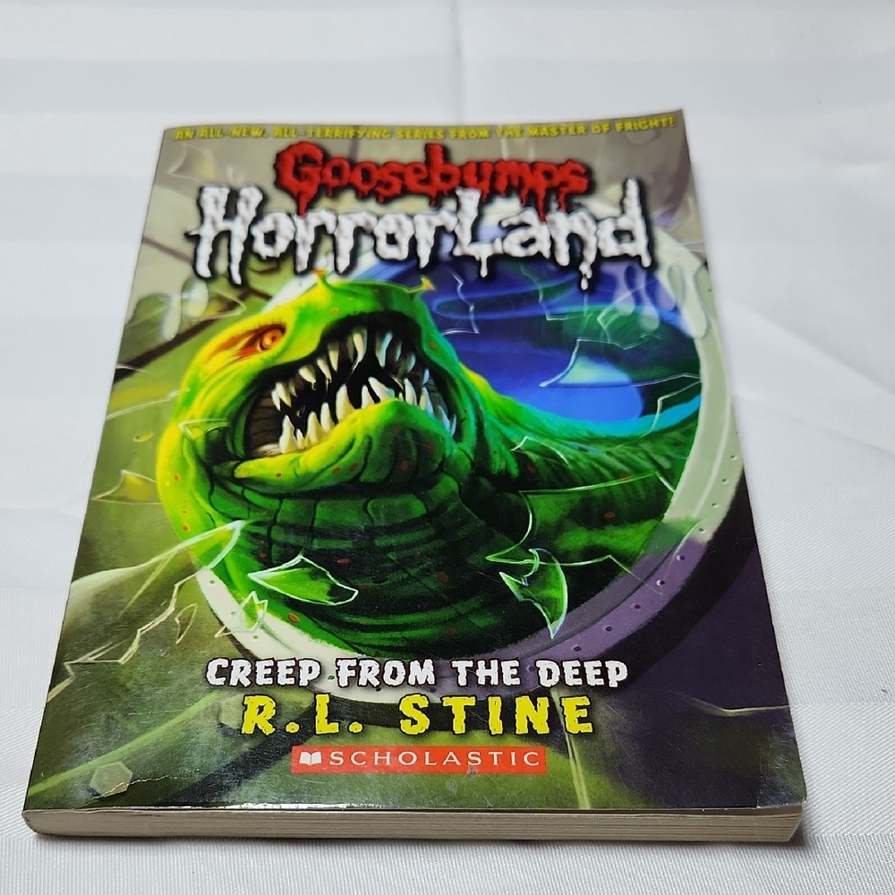 Scholastic Goosebumps HorrorLand: Creep from the Deep